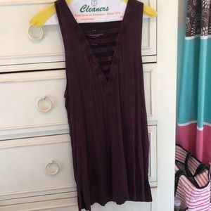 American Eagle maroon tank